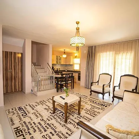 بيت للعطل 3 Bedroom Family House With Garden - Pool In فتحية